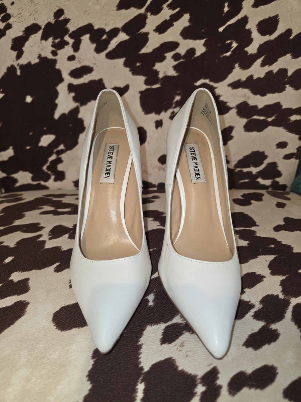 Steve Madden White Pointed Toe Pumps